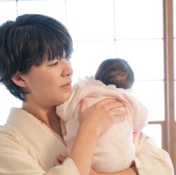 赤ちゃんのゲップ